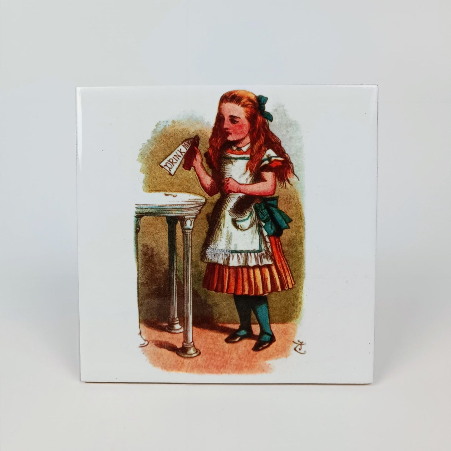 Set de Azulejos "Alicia en el País de las Maravillas"