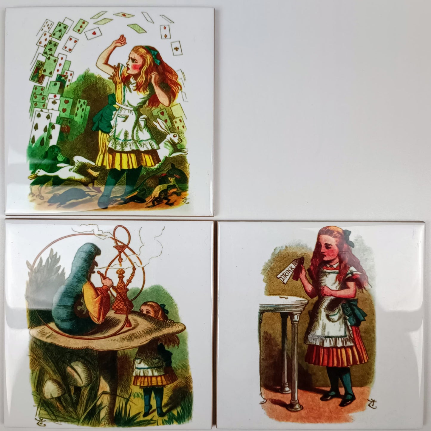 Set de Azulejos "Alicia en el País de las Maravillas"