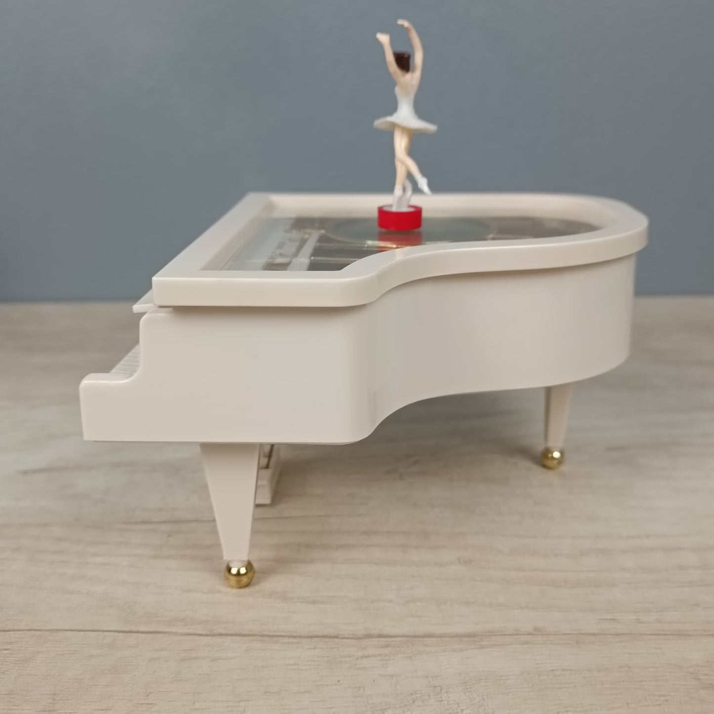 Piano Musical (a cuerda)