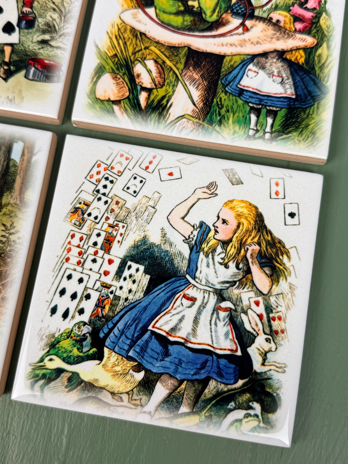 Set de Azulejos “Alicia en el País de las Maravillas ”