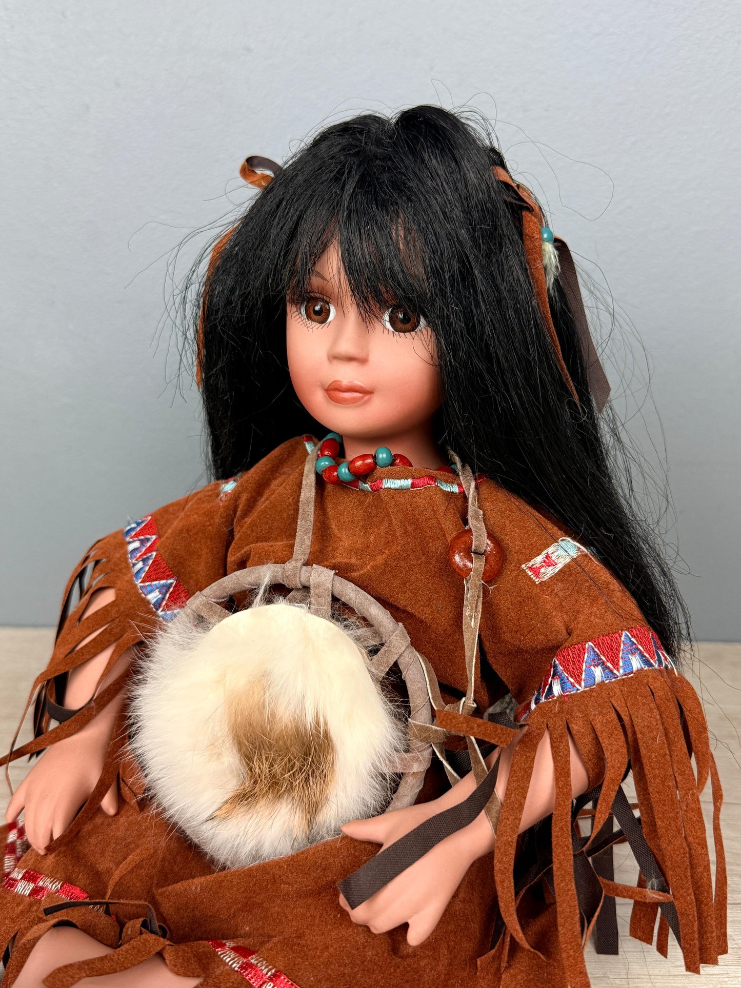 Muñeca de Porcelana de Estilo Étnico, años 90
Ver más ⬇️