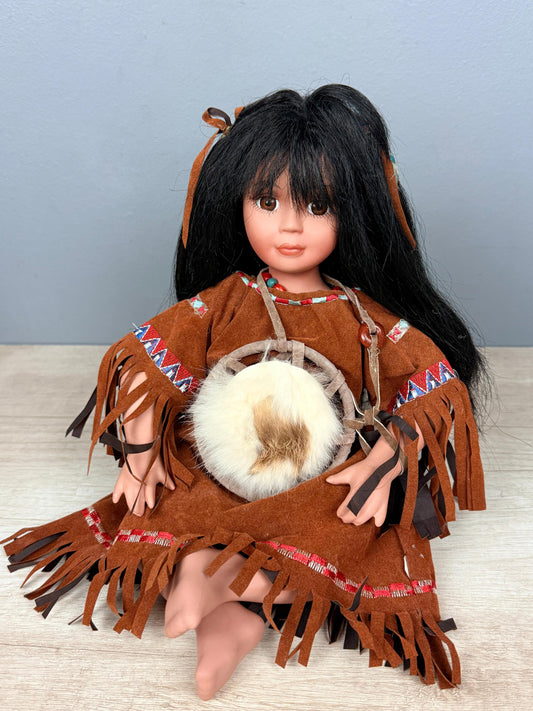 Muñeca de Porcelana de Estilo Étnico, años 90
Ver más ⬇️