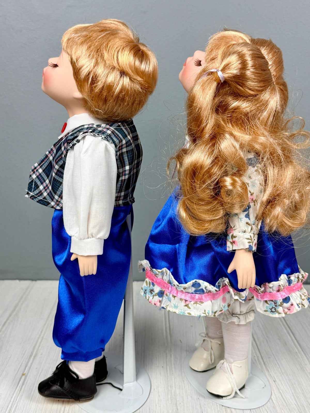 Pareja de Muñecos de Porcelana "Retro"