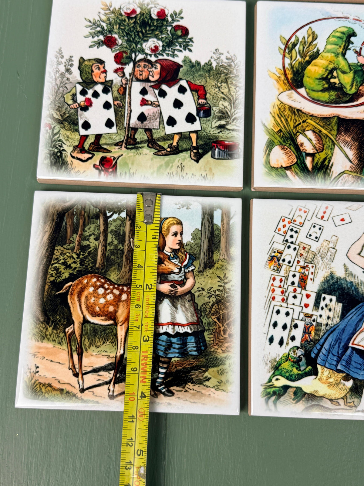 Set de Azulejos “Alicia en el País de las Maravillas ”