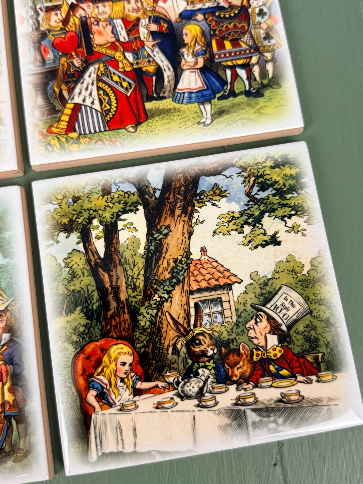 Set de Azulejos “Alicia en el País de las Maravillas”