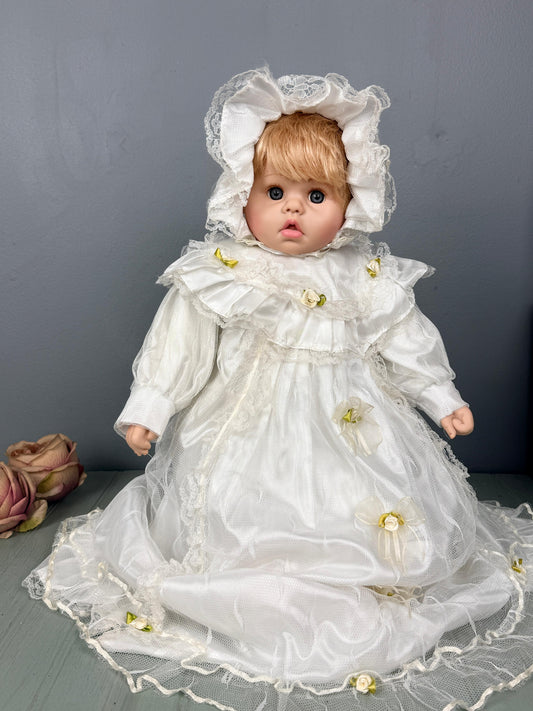 Muñeca de Porcelana Goldenvale, años 90