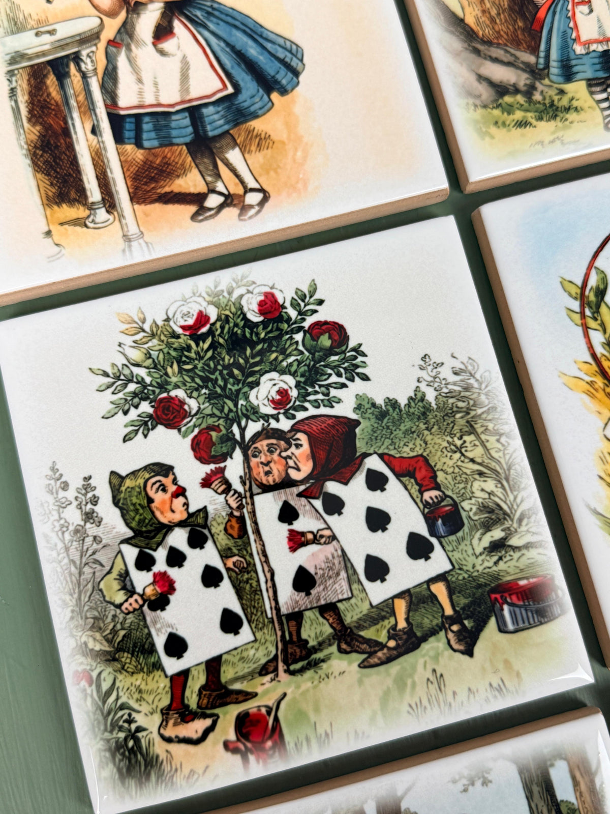 Set de Azulejos “Alicia en el País de las Maravillas ”
