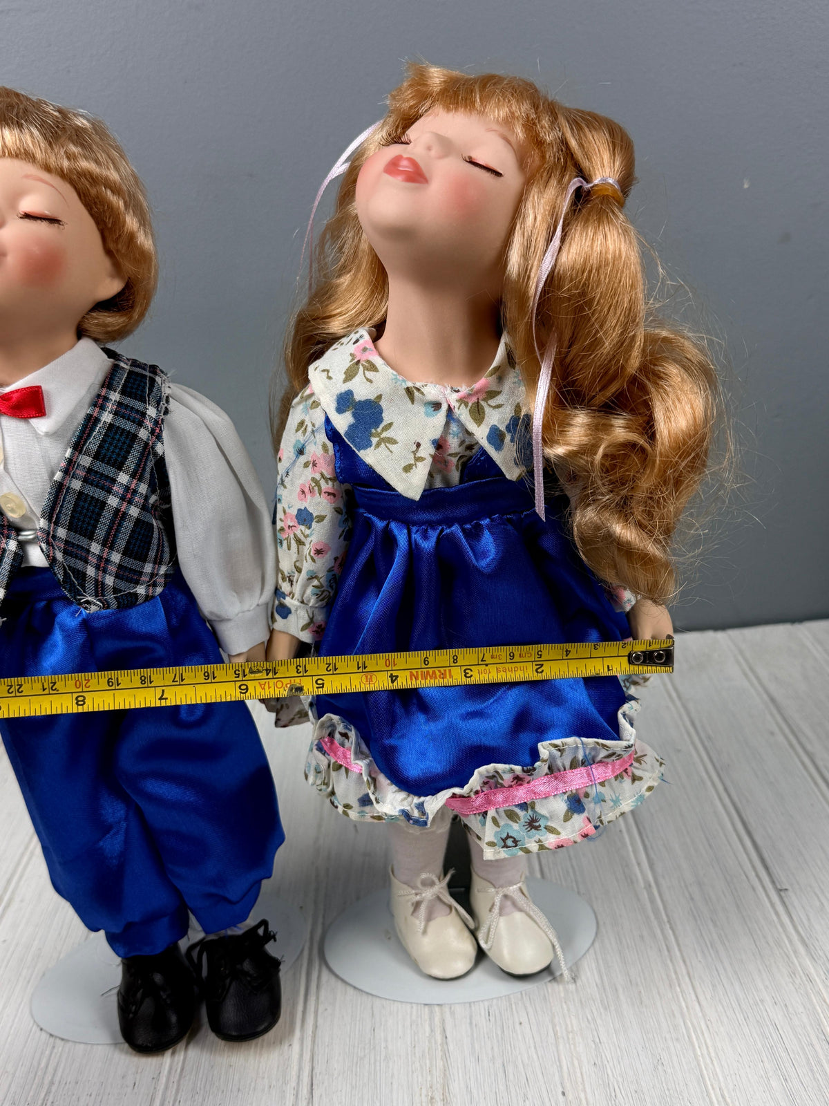 Pareja de Muñecos de Porcelana "Retro"
